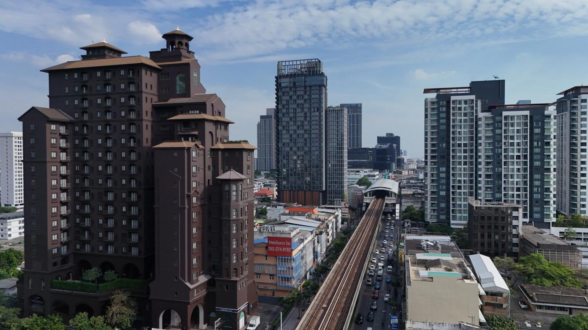 Marriott Executive Apartments Bangkok, Sukhumvit 101 Kültér fotó